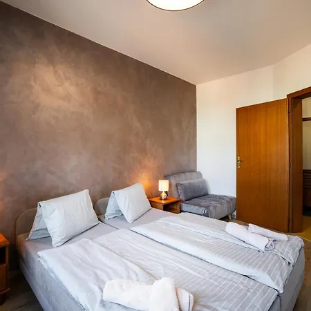 Sportove A Relaxacne Centrum - Src